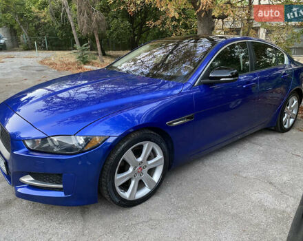 Синий Ягуар XE, объемом двигателя 2 л и пробегом 100 тыс. км за 15000 $, фото 10 на Automoto.ua