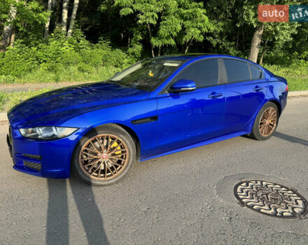 Синий Ягуар XE, объемом двигателя 2 л и пробегом 137 тыс. км за 15999 $, фото 12 на Automoto.ua