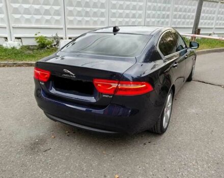 Синій Ягуар XE, об'ємом двигуна 2 л та пробігом 80 тис. км за 16600 $, фото 3 на Automoto.ua