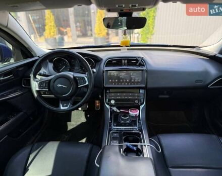Синий Ягуар XE, объемом двигателя 2 л и пробегом 137 тыс. км за 14900 $, фото 16 на Automoto.ua