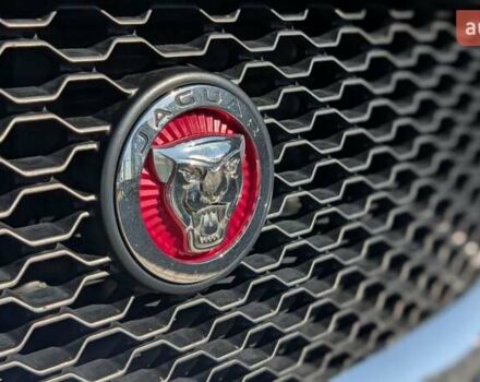 Синий Ягуар XE, объемом двигателя 2 л и пробегом 74 тыс. км за 18600 $, фото 9 на Automoto.ua