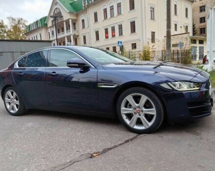 Синій Ягуар XE, об'ємом двигуна 2 л та пробігом 80 тис. км за 16600 $, фото 1 на Automoto.ua