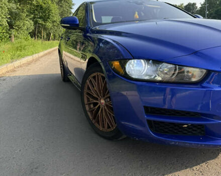 Синий Ягуар XE, объемом двигателя 2 л и пробегом 137 тыс. км за 15999 $, фото 4 на Automoto.ua