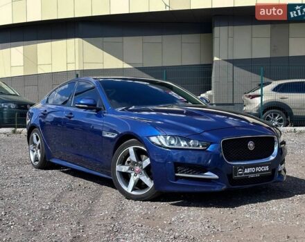 Синий Ягуар XE, объемом двигателя 2 л и пробегом 116 тыс. км за 9990 $, фото 1 на Automoto.ua