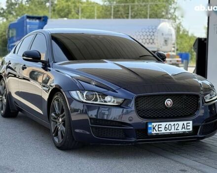 Синій Ягуар XE, об'ємом двигуна 2 л та пробігом 54 тис. км за 14999 $, фото 1 на Automoto.ua