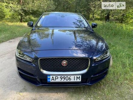 Синій Ягуар XE, об'ємом двигуна 3 л та пробігом 58 тис. км за 22000 $, фото 1 на Automoto.ua