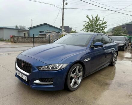 Синий Ягуар XE, объемом двигателя 2 л и пробегом 136 тыс. км за 8967 $, фото 1 на Automoto.ua