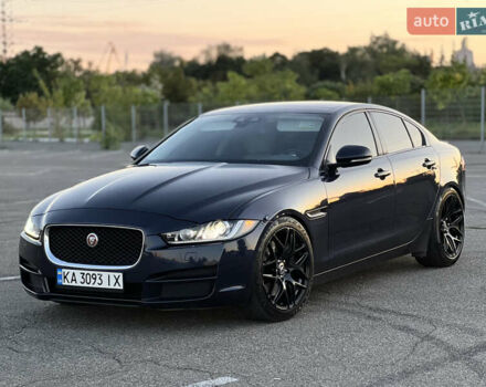 Ягуар XE 2016 в Киеве на Automoto.ua Синий Ягуар XE, объемом двигателя 3 л и пробегом 121 тыс. км за 14000 $, фото 1 на Automoto.ua