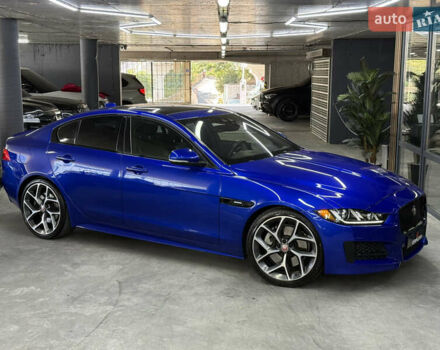 Синій Ягуар XE, об'ємом двигуна 3 л та пробігом 118 тис. км за 24900 $, фото 1 на Automoto.ua