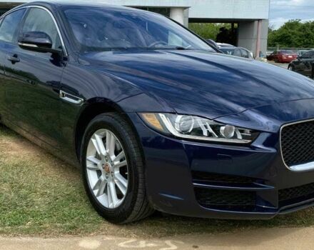 Синій Ягуар XE, об'ємом двигуна 2 л та пробігом 51 тис. км за 12100 $, фото 1 на Automoto.ua