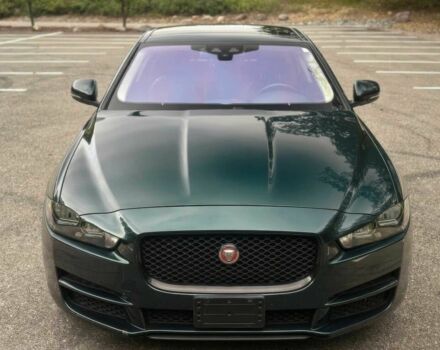 Зеленый Ягуар XE, объемом двигателя 2 л и пробегом 58 тыс. км за 3750 $, фото 1 на Automoto.ua