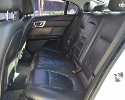 Белый Ягуар ХФ, объемом двигателя 0 л и пробегом 135 тыс. км за 14999 $, фото 8 на Automoto.ua