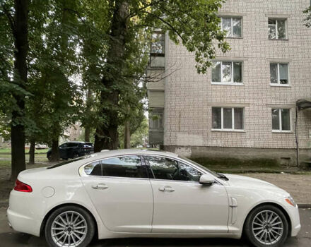 Білий Ягуар ХФ, об'ємом двигуна 2.99 л та пробігом 298 тис. км за 10600 $, фото 5 на Automoto.ua