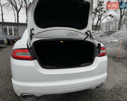 Білий Ягуар ХФ, об'ємом двигуна 3 л та пробігом 315 тис. км за 8000 $, фото 20 на Automoto.ua