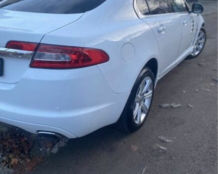 Білий Ягуар ХФ, об'ємом двигуна 3 л та пробігом 300 тис. км за 8000 $, фото 2 на Automoto.ua