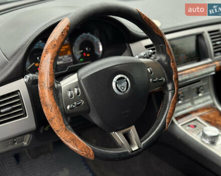 Білий Ягуар ХФ, об'ємом двигуна 3 л та пробігом 315 тис. км за 8000 $, фото 11 на Automoto.ua