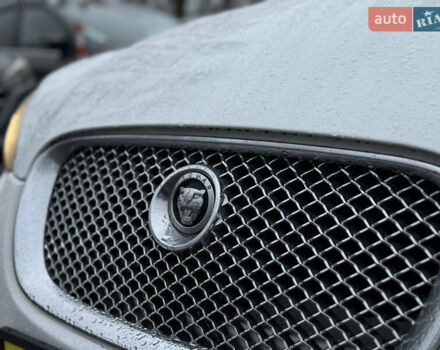 Білий Ягуар ХФ, об'ємом двигуна 3 л та пробігом 315 тис. км за 8000 $, фото 6 на Automoto.ua