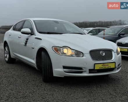 Білий Ягуар ХФ, об'ємом двигуна 3 л та пробігом 315 тис. км за 8000 $, фото 4 на Automoto.ua