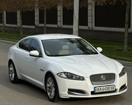 Белый Ягуар ХФ, объемом двигателя 3 л и пробегом 169 тыс. км за 11200 $, фото 8 на Automoto.ua