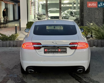 Ягуар ХФ 2012 у Ужгороді на Automoto.ua Білий Ягуар ХФ, об'ємом двигуна 2.97 л та пробігом 164 тис. км за 13900 $, фото 4 на Automoto.ua