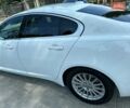 Білий Ягуар ХФ, об'ємом двигуна 2.97 л та пробігом 161 тис. км за 15000 $, фото 4 на Automoto.ua
