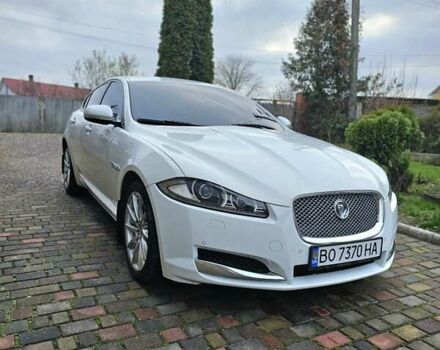 Белый Ягуар ХФ, объемом двигателя 2 л и пробегом 212 тыс. км за 11500 $, фото 1 на Automoto.ua