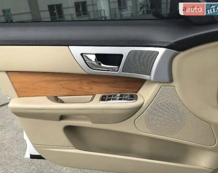 Ягуар ХФ 2012 в Киеве на Automoto.ua Белый Ягуар ХФ, объемом двигателя 3 л и пробегом 48 тыс. км за 24999 $, фото 33 на Automoto.ua