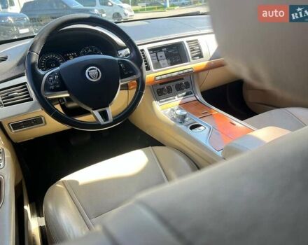 Білий Ягуар ХФ, об'ємом двигуна 2.97 л та пробігом 168 тис. км за 13700 $, фото 24 на Automoto.ua