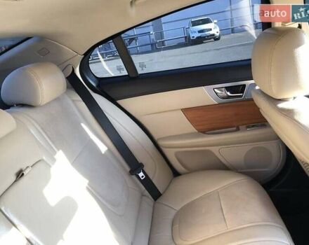 Ягуар ХФ 2012 в Киеве на Automoto.ua Белый Ягуар ХФ, объемом двигателя 3 л и пробегом 48 тыс. км за 24999 $, фото 22 на Automoto.ua