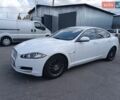 Белый Ягуар ХФ, объемом двигателя 2.97 л и пробегом 186 тыс. км за 11500 $, фото 1 на Automoto.ua