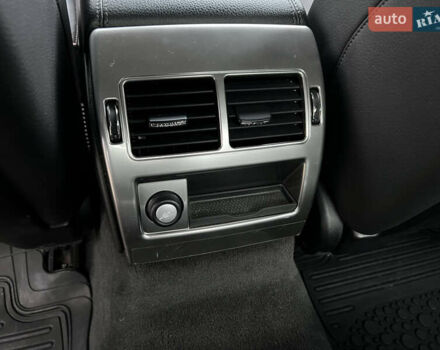 Белый Ягуар ХФ, объемом двигателя 2.97 л и пробегом 177 тыс. км за 11700 $, фото 12 на Automoto.ua