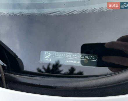 Белый Ягуар ХФ, объемом двигателя 2.97 л и пробегом 177 тыс. км за 11700 $, фото 13 на Automoto.ua