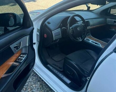 Білий Ягуар ХФ, об'ємом двигуна 2.97 л та пробігом 185 тис. км за 10500 $, фото 8 на Automoto.ua