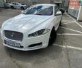 Белый Ягуар ХФ, объемом двигателя 2.97 л и пробегом 180 тыс. км за 9400 $, фото 1 на Automoto.ua