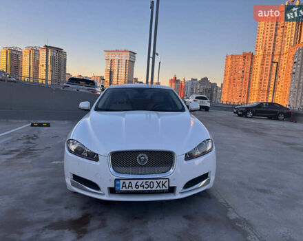 Белый Ягуар ХФ, объемом двигателя 3 л и пробегом 167 тыс. км за 13300 $, фото 1 на Automoto.ua
