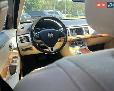 Білий Ягуар ХФ, об'ємом двигуна 2.97 л та пробігом 168 тис. км за 13700 $, фото 22 на Automoto.ua