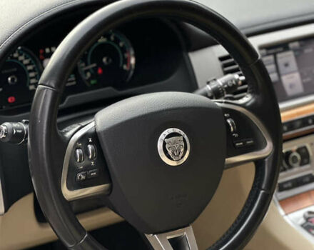 Белый Ягуар ХФ, объемом двигателя 3 л и пробегом 169 тыс. км за 11200 $, фото 23 на Automoto.ua