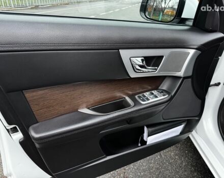 Білий Ягуар ХФ, об'ємом двигуна 2 л та пробігом 214 тис. км за 15990 $, фото 28 на Automoto.ua