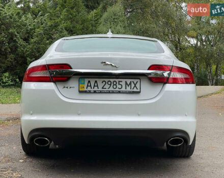 Белый Ягуар ХФ, объемом двигателя 2 л и пробегом 210 тыс. км за 16300 $, фото 4 на Automoto.ua
