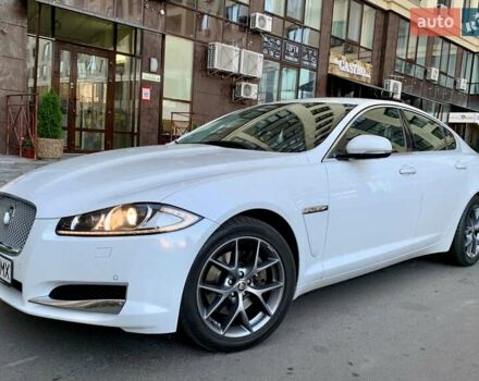 Белый Ягуар ХФ, объемом двигателя 2 л и пробегом 210 тыс. км за 16300 $, фото 6 на Automoto.ua