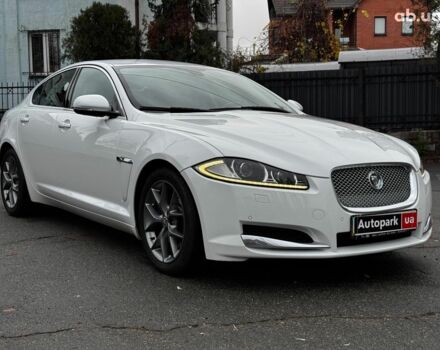 Білий Ягуар ХФ, об'ємом двигуна 2 л та пробігом 214 тис. км за 15990 $, фото 7 на Automoto.ua