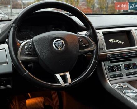 Білий Ягуар ХФ, об'ємом двигуна 2 л та пробігом 214 тис. км за 15990 $, фото 23 на Automoto.ua