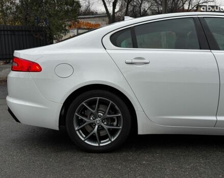 Білий Ягуар ХФ, об'ємом двигуна 2 л та пробігом 214 тис. км за 15990 $, фото 10 на Automoto.ua