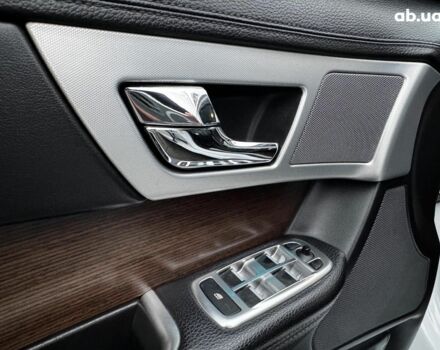 Білий Ягуар ХФ, об'ємом двигуна 2 л та пробігом 214 тис. км за 15990 $, фото 29 на Automoto.ua