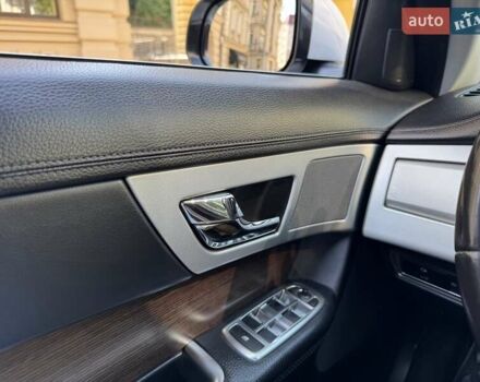 Белый Ягуар ХФ, объемом двигателя 2 л и пробегом 210 тыс. км за 16300 $, фото 18 на Automoto.ua