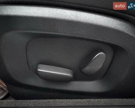 Білий Ягуар ХФ, об'ємом двигуна 2 л та пробігом 214 тис. км за 15990 $, фото 30 на Automoto.ua