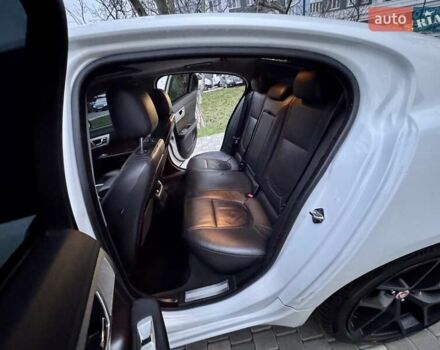 Белый Ягуар ХФ, объемом двигателя 2.18 л и пробегом 380 тыс. км за 10900 $, фото 61 на Automoto.ua