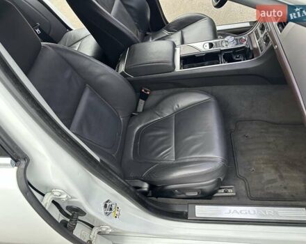 Белый Ягуар ХФ, объемом двигателя 2.18 л и пробегом 191 тыс. км за 11999 $, фото 27 на Automoto.ua