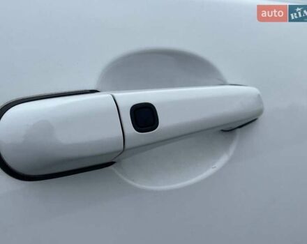 Белый Ягуар ХФ, объемом двигателя 3 л и пробегом 140 тыс. км за 14490 $, фото 2 на Automoto.ua