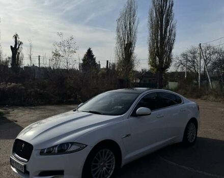 Белый Ягуар ХФ, объемом двигателя 2.18 л и пробегом 142 тыс. км за 16500 $, фото 2 на Automoto.ua